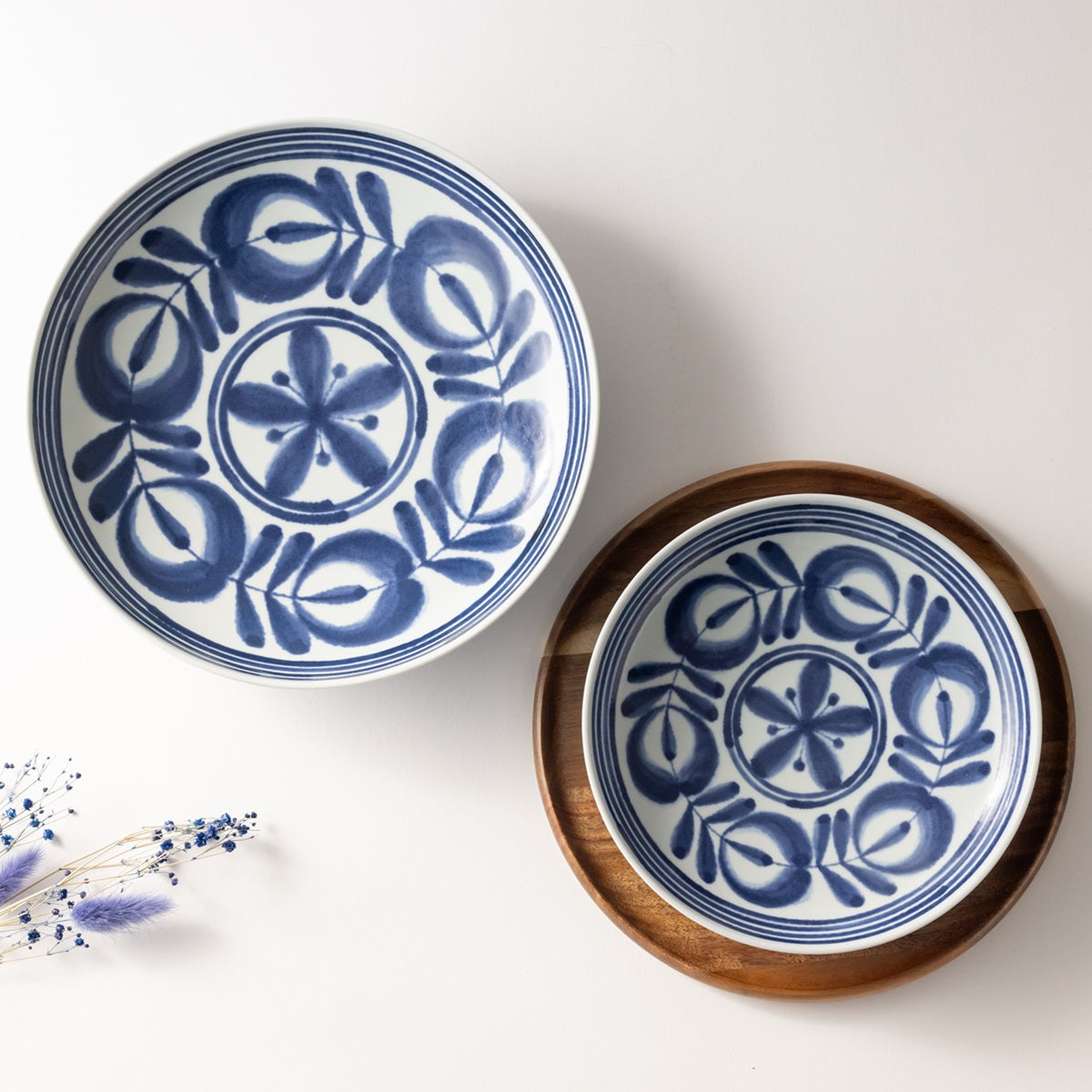 Modern Blue Plate Set