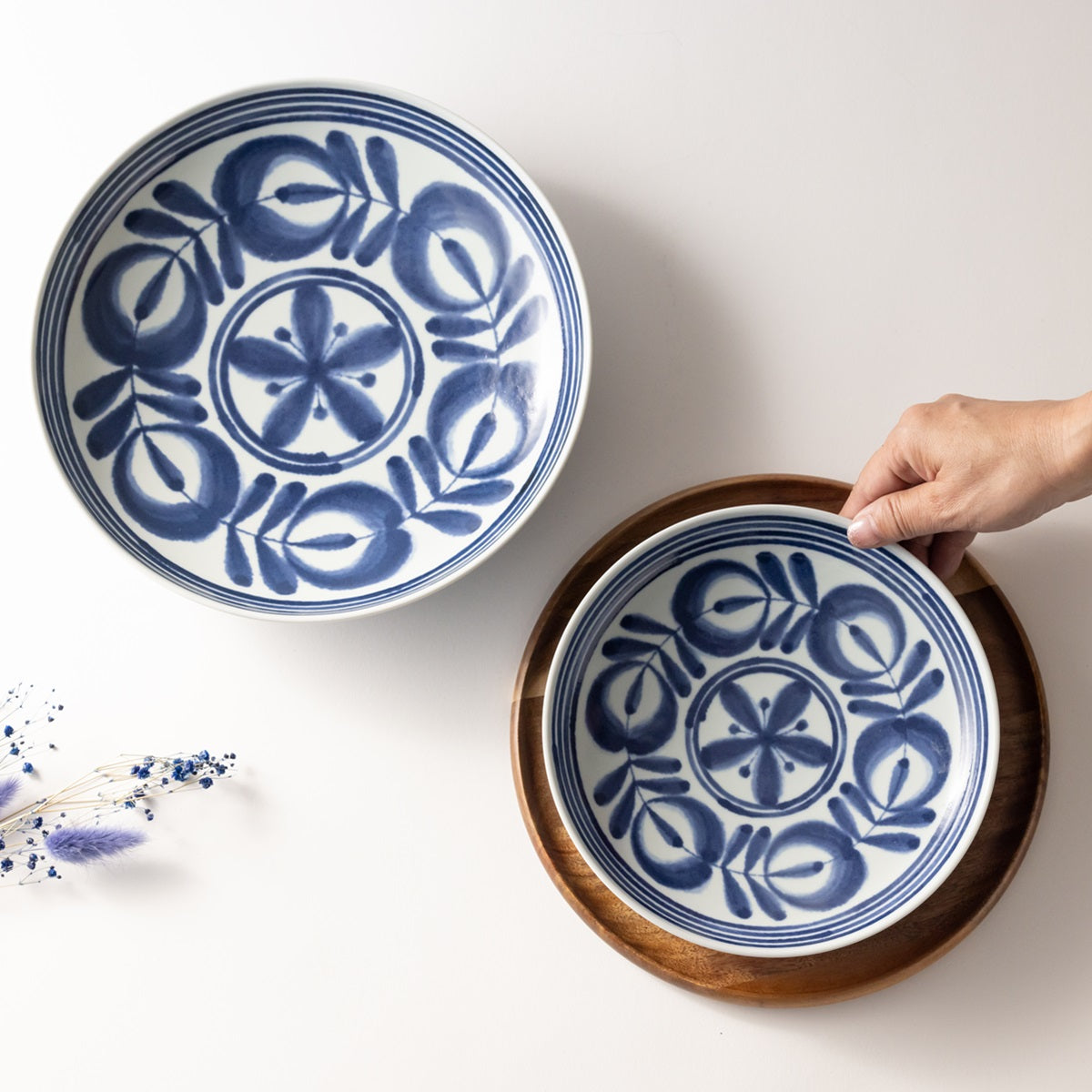 Modern Blue Plate Set